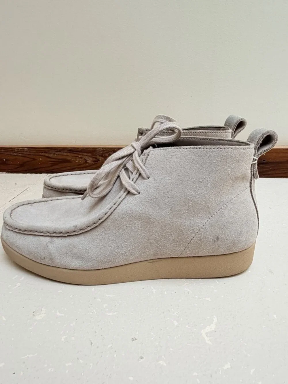 Everlane‎ Mac Toe Suede Chukka Boots Size 8.5 Beige Gray Women Travel Vacation